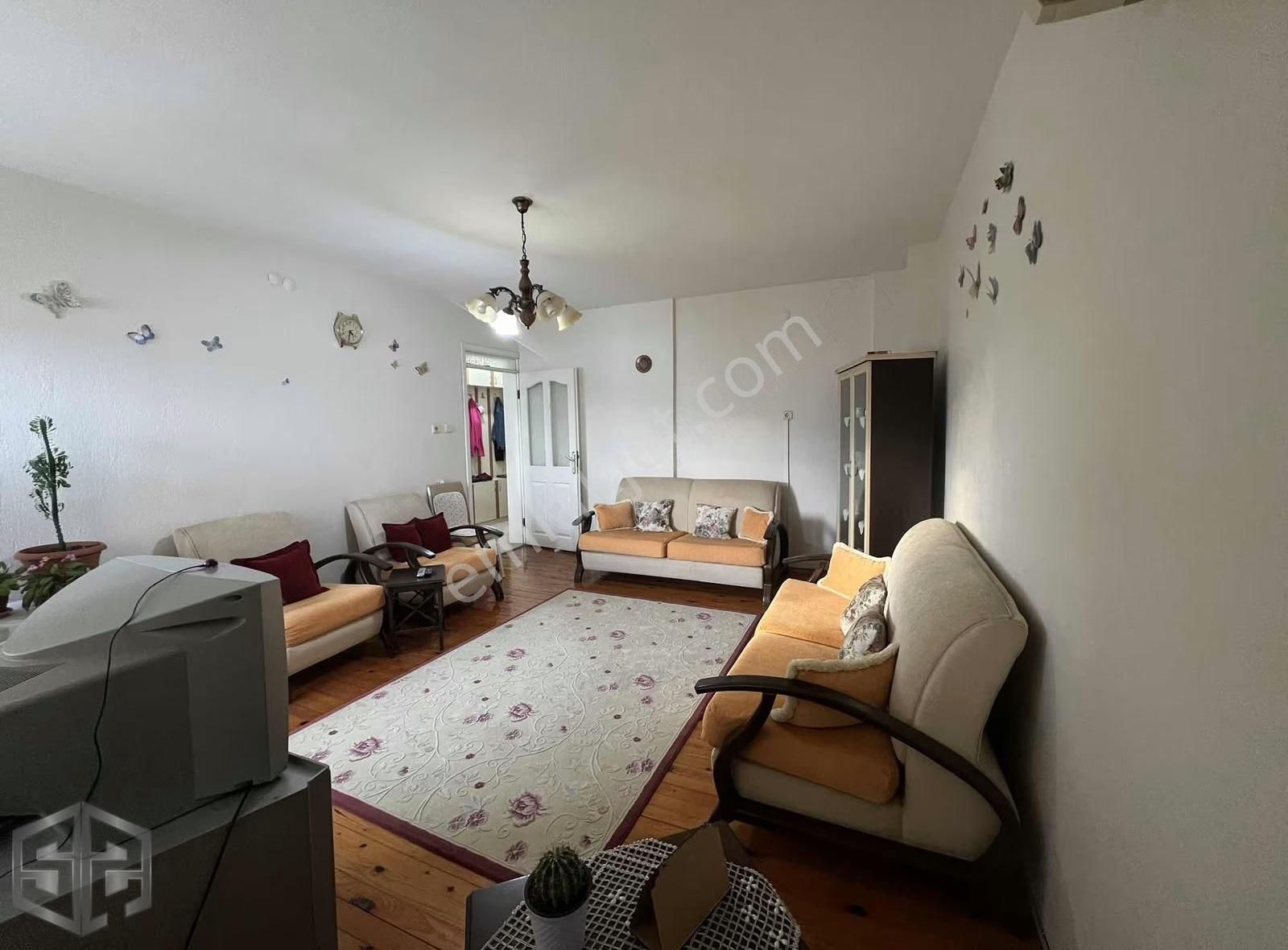 İzmir Selçuk Cumhuriyet Mh 146 M2 Daire - Görsel 15