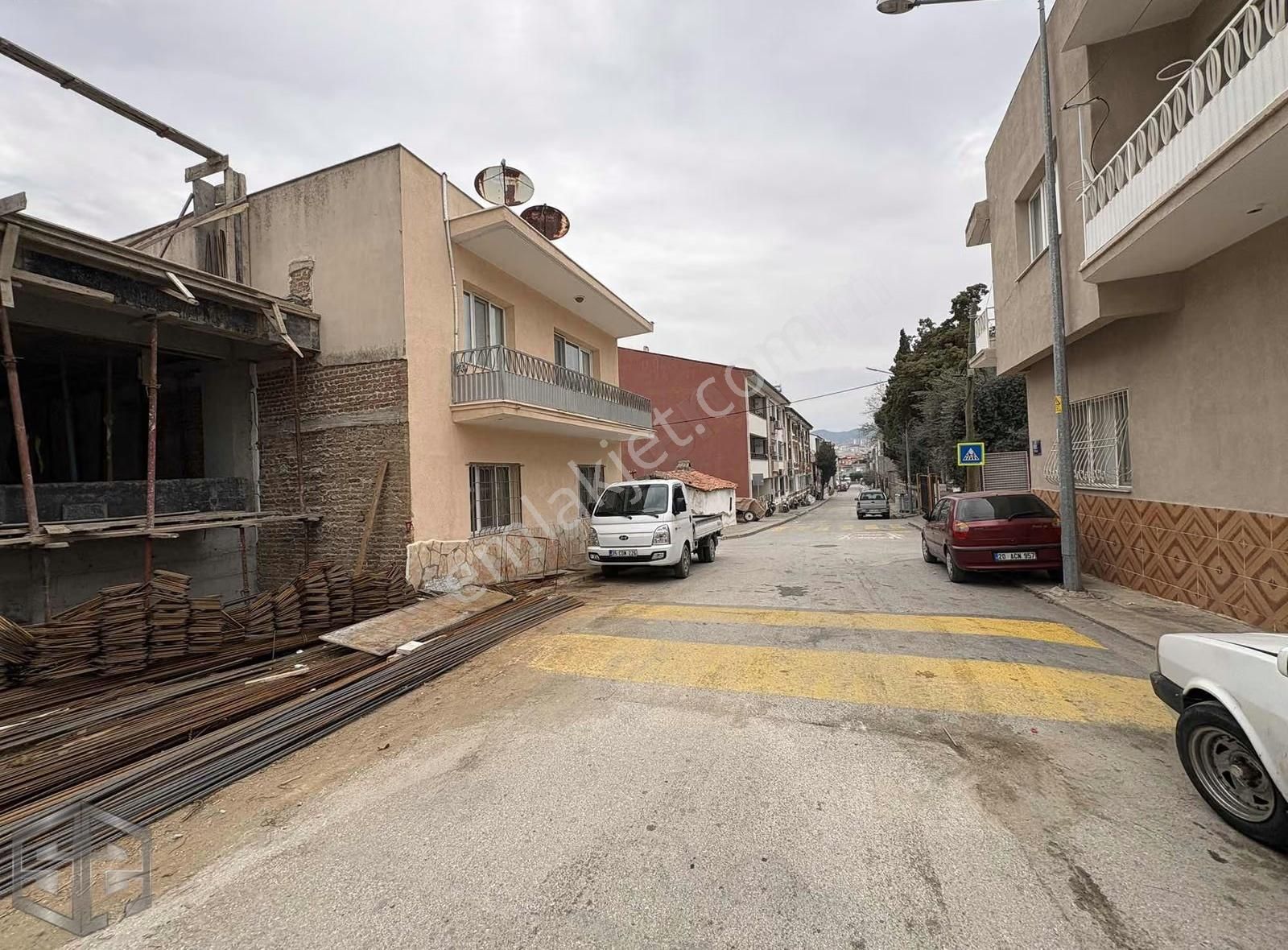 İzmir Selçuk Zafer Mahallesi Satılık 1+1 Daire - Görsel 3