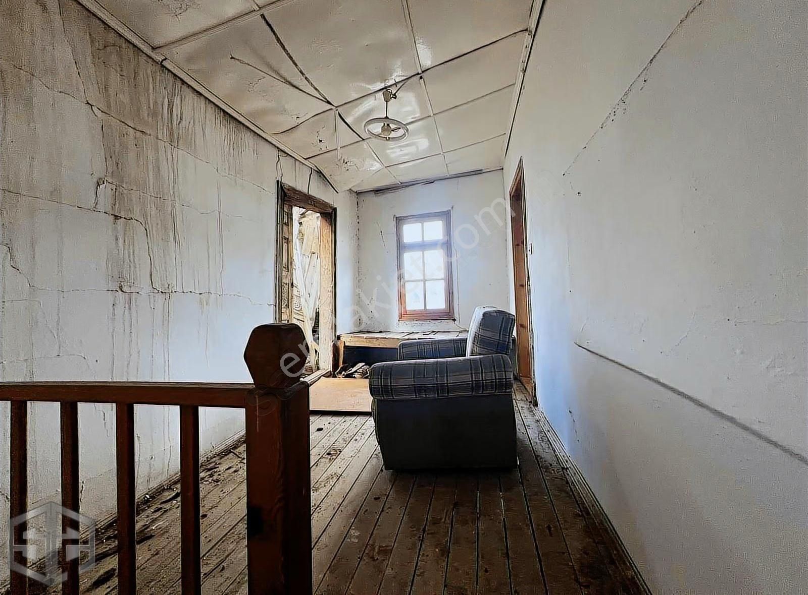 Şirince Satılık 154 M² Müstakil Ev Pansiyon / Restoran Uygun - Görsel 14