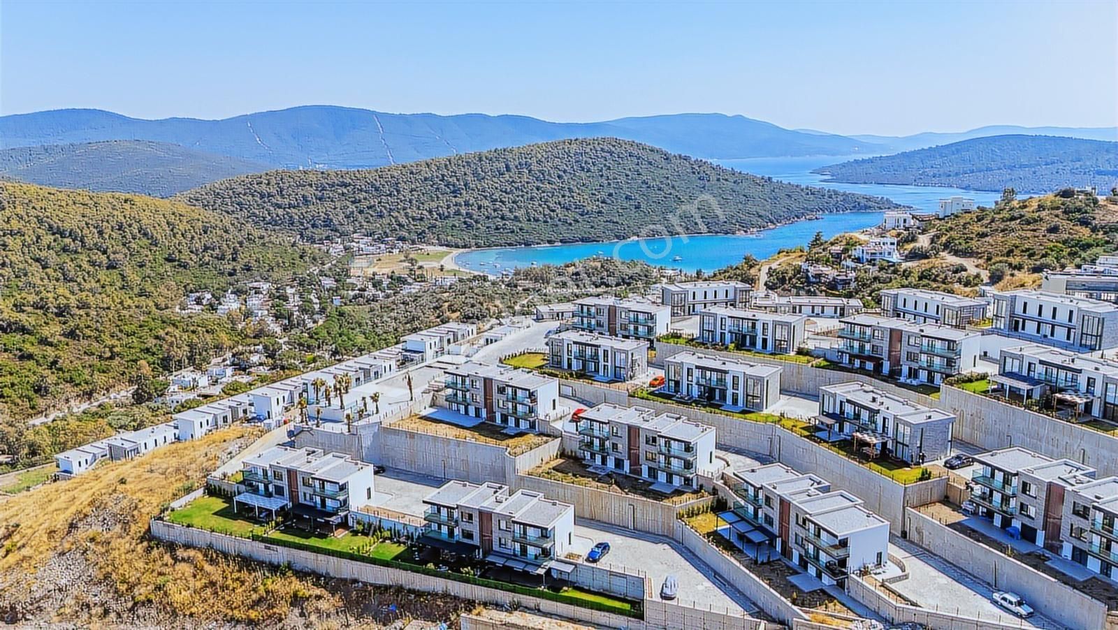 Adabükü'nde 2+1 Geniş Bahçeli, Plajlı, Yeni Site, Yeni Daire - Görsel 6
