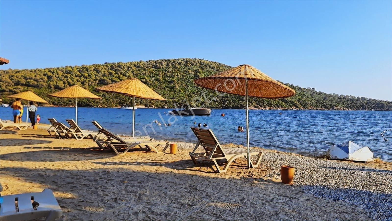 Adabükü'nde 2+1 Geniş Bahçeli, Plajlı, Yeni Site, Yeni Daire - Görsel 2