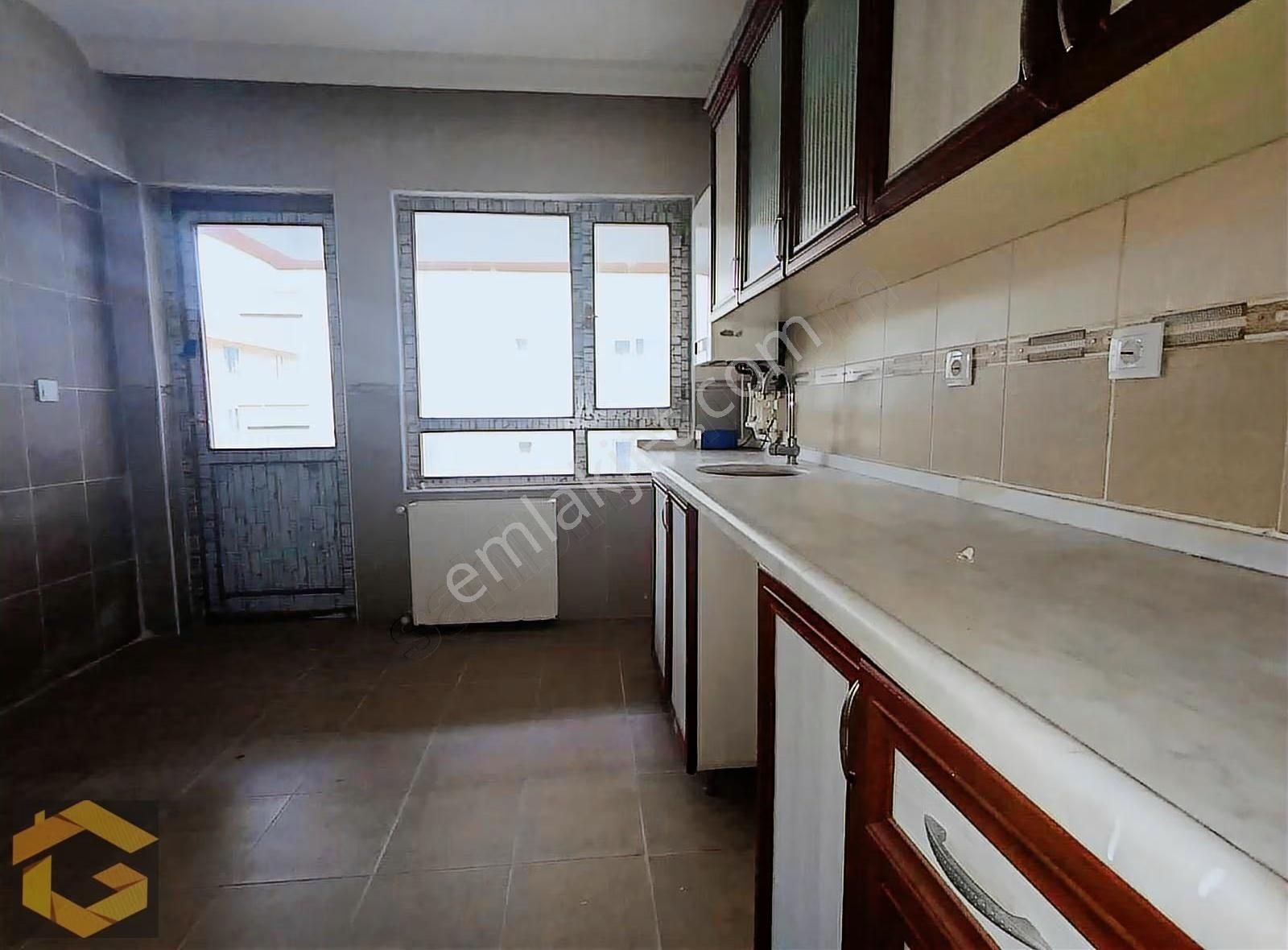 Yayla Mahallesi Ara Kat Bakımlı Kiralık 3+1 Daire - Görsel 18