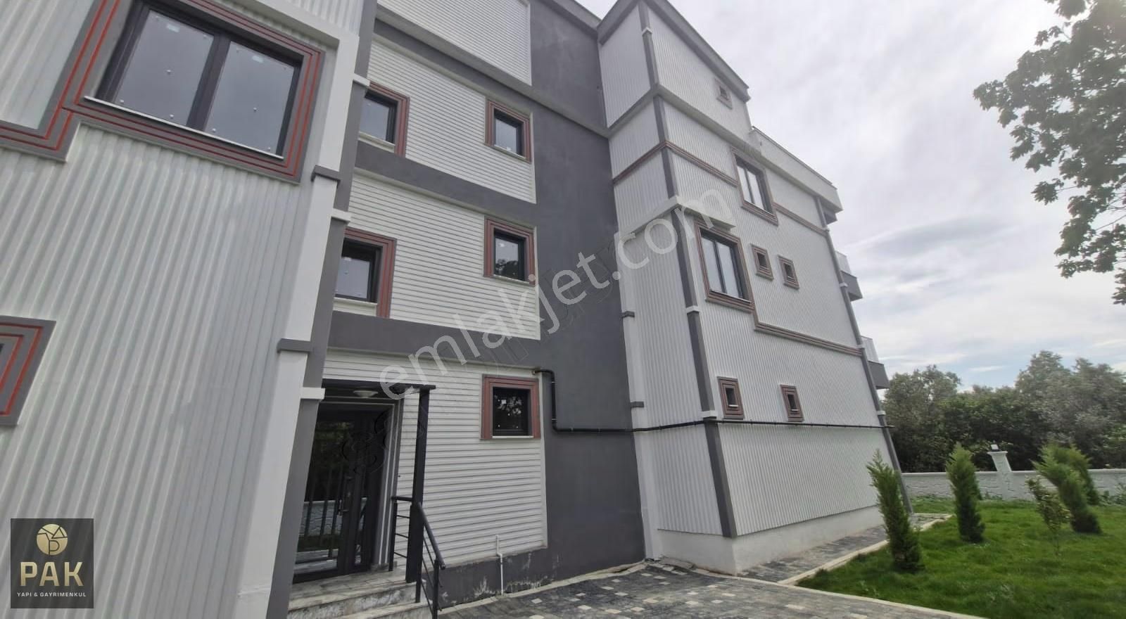 Pak Yapıdan 2+1 Edremit En Nezih Yerinde Satılık Sıfır Daire
