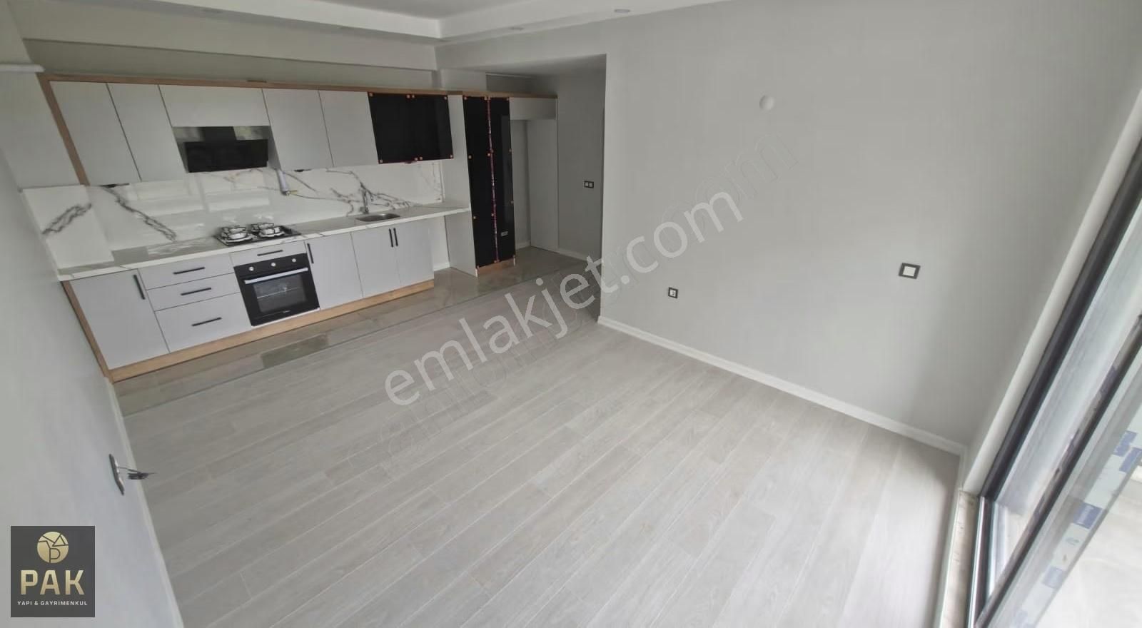 Pak Yapıdan 2+1 Edremit En Nezih Yerinde Satılık Sıfır Daire - Görsel 15