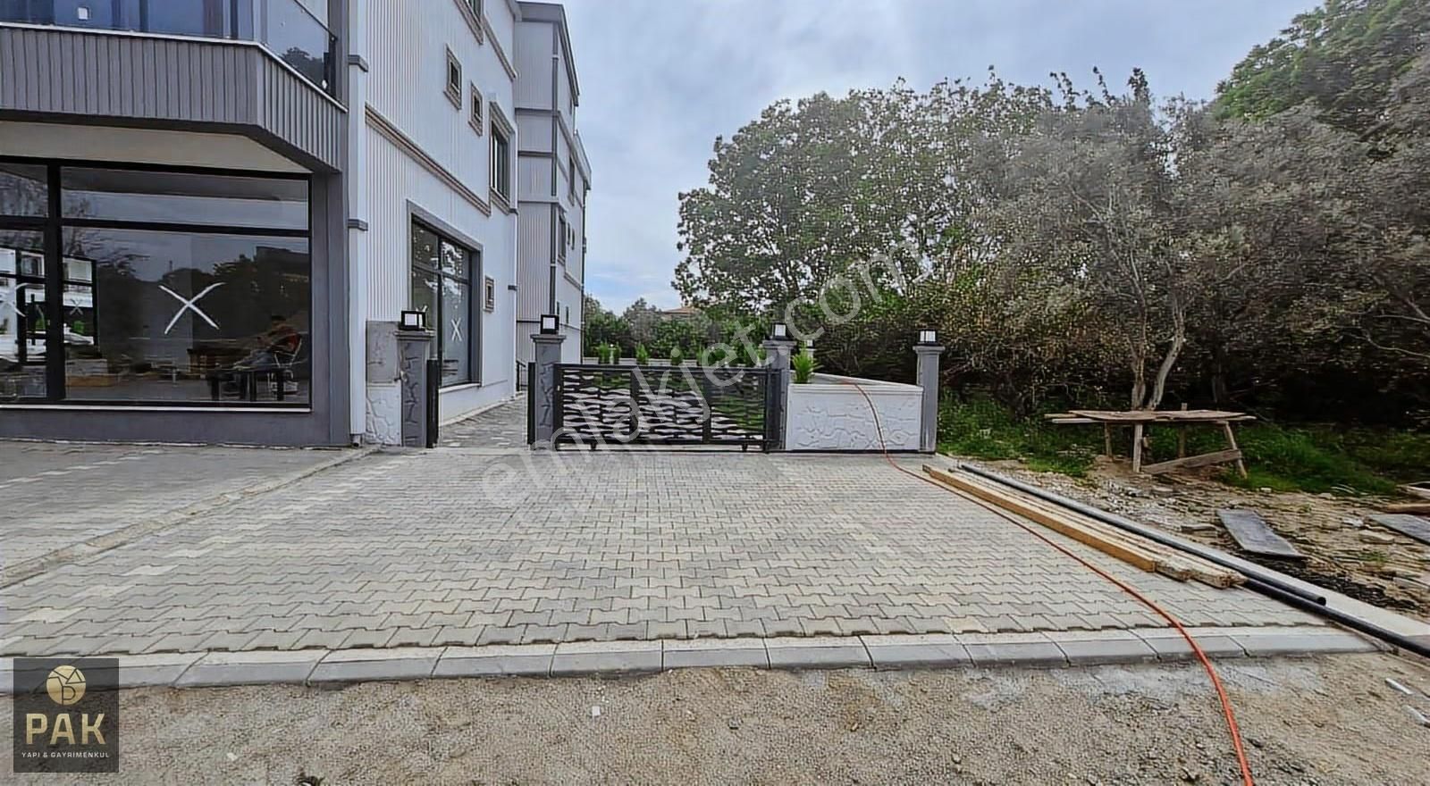 Pak Yapıdan 2+1 Edremit En Nezih Yerinde Satılık Sıfır Daire - Görsel 14