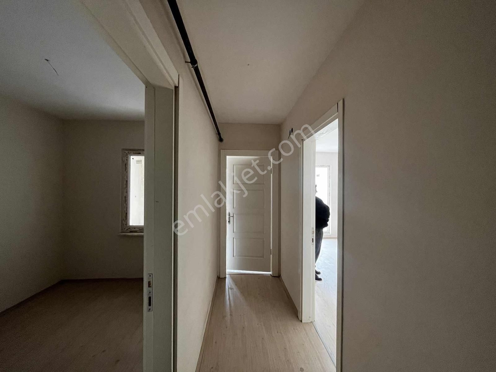 Karacabey Nasrettin'de Otoparklı 3+1 - Görsel 17