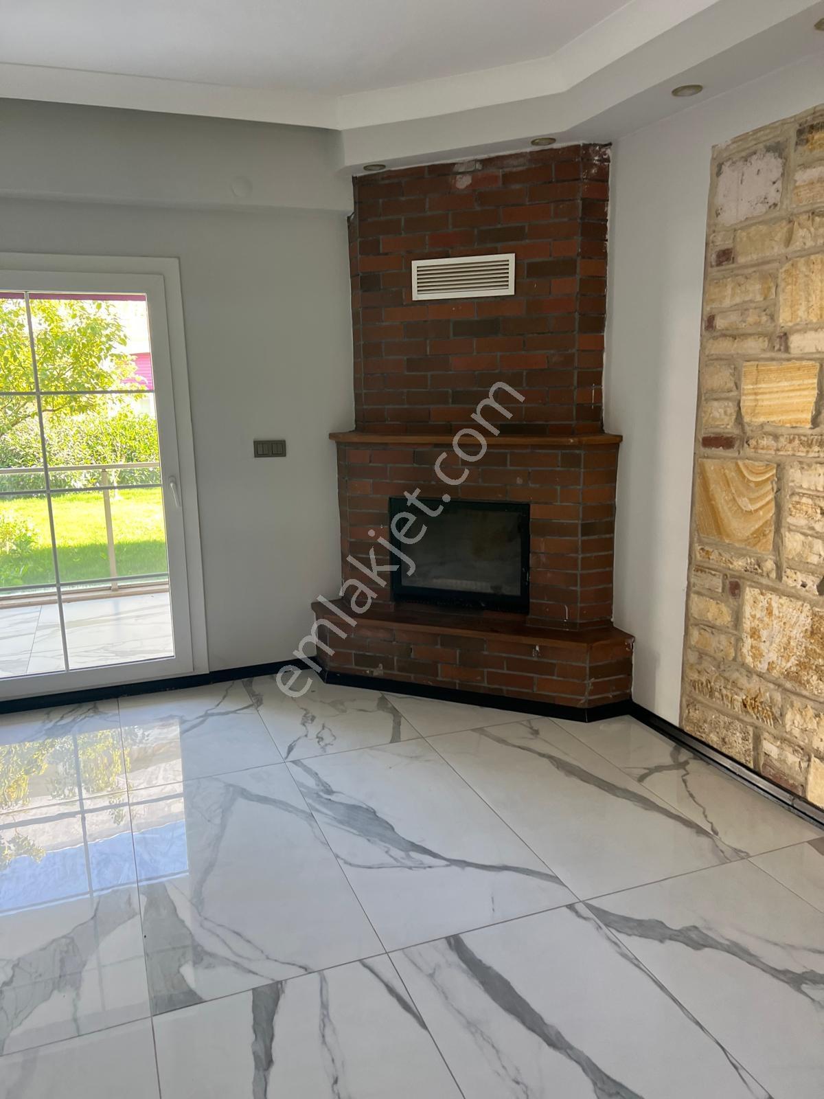 Foça Hacıveli Mah. Site İçerisinde Kiralık 4+1 Tripleks Villa - Görsel 7