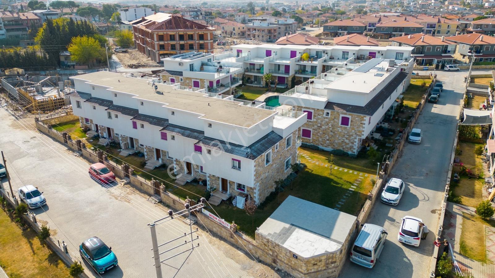 Foça Hacıveli Mah. Site İçerisinde Kiralık 4+1 Tripleks Villa - Görsel 31