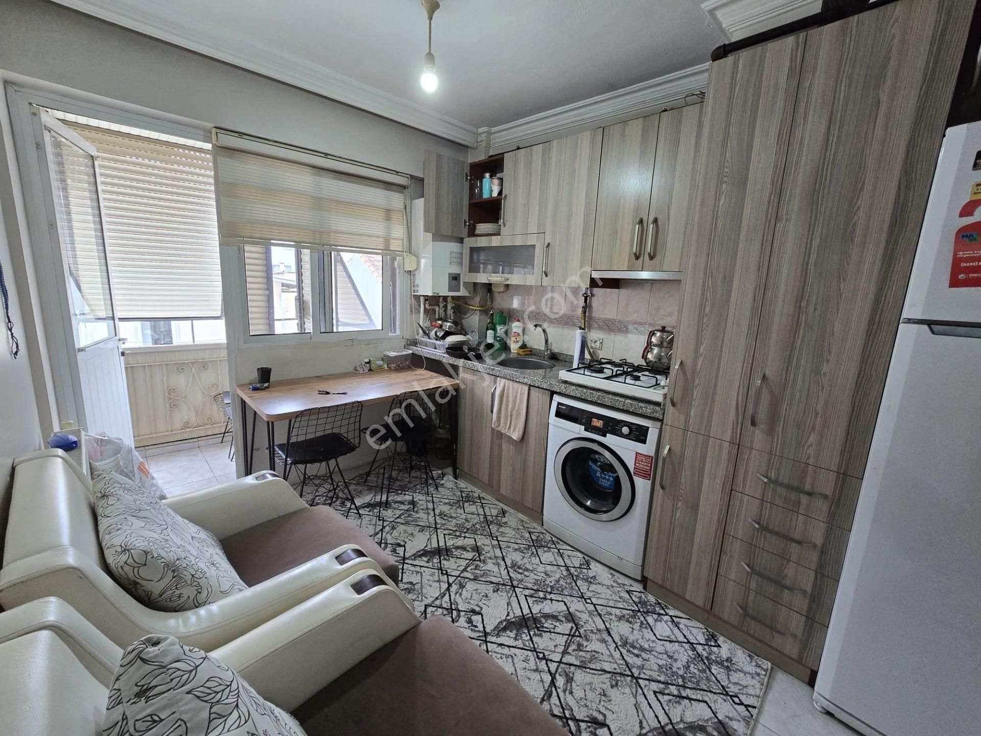 Balçova Eğitim Mah. F.altay Yakını D.gazlı Satılık 2+1 Daire - Görsel 6