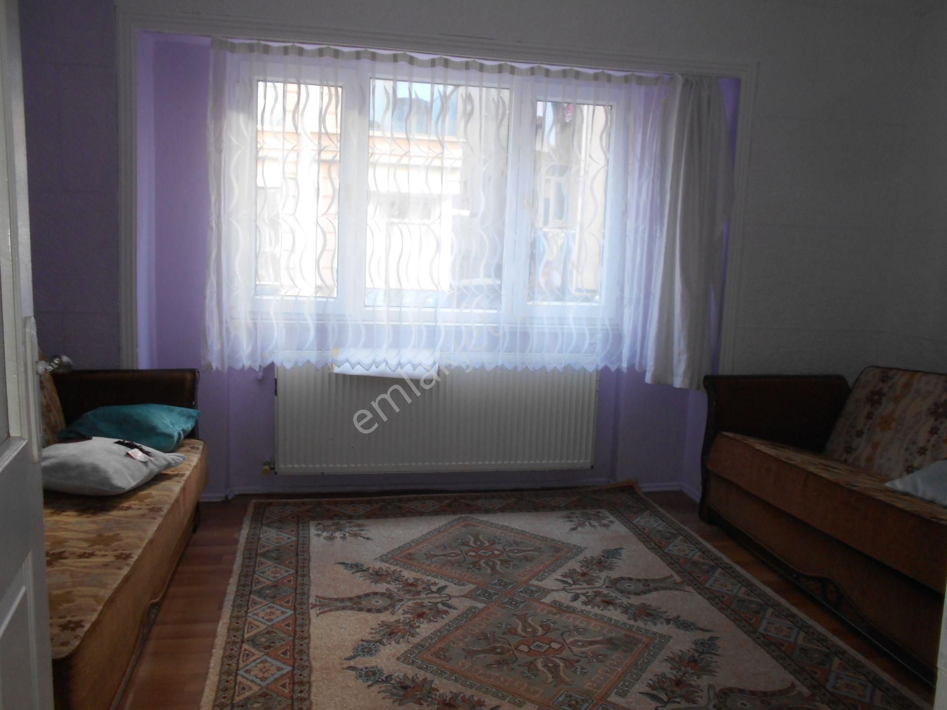 Avrupa Emlak Tan Turgut Reis Mh 45m² 1+1 1.normal Kat,21 Yıllık,kat İrtifaklı,krediye Uygun,kiracılı