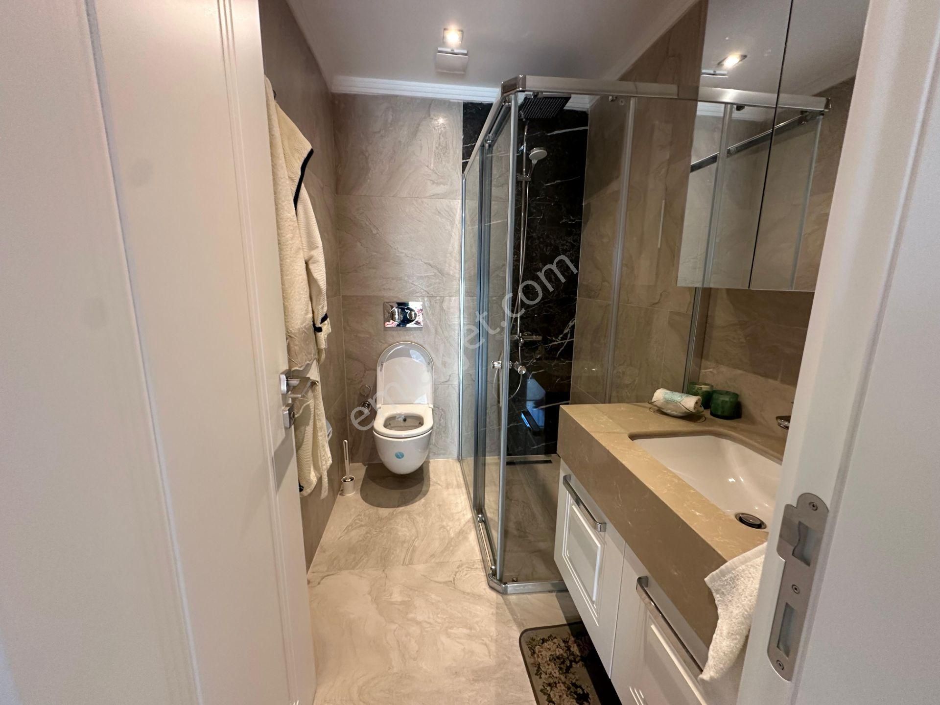 Bursa Downtown'da Havuz Manzaralı, Full Eşyalı 2+1 Kiralık Daire - Görsel 5