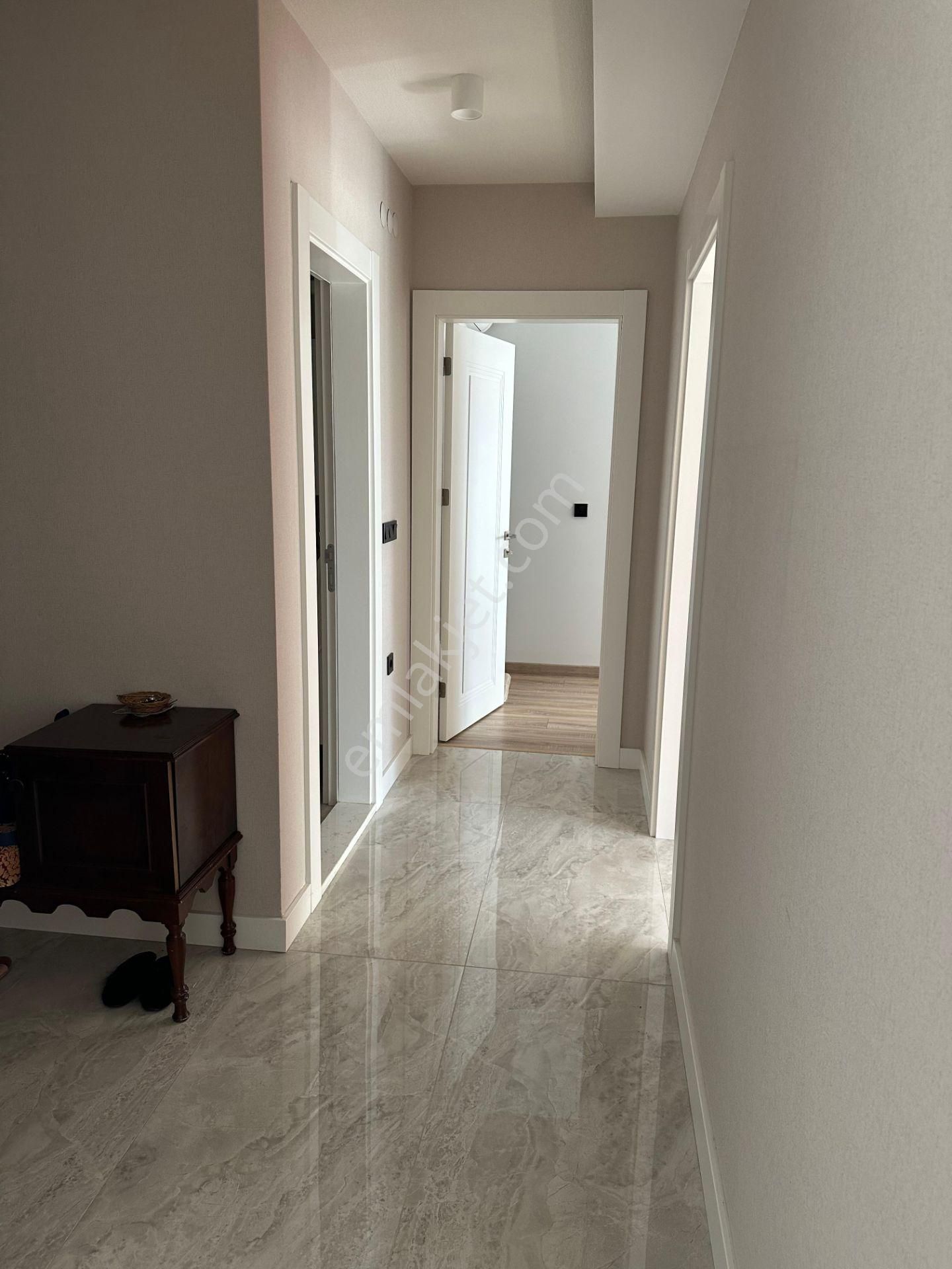 Bursa Downtown'da Havuz Manzaralı, Full Eşyalı 2+1 Kiralık Daire - Görsel 12