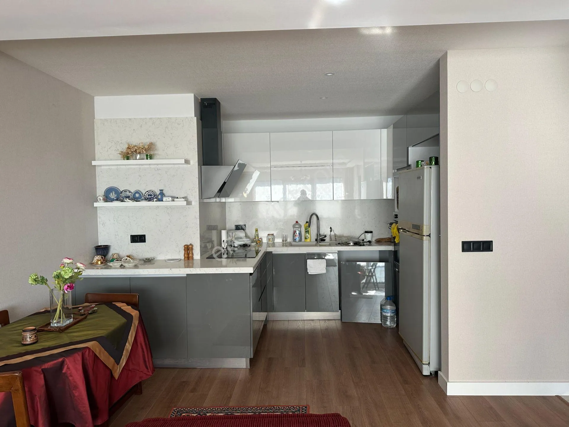 Bursa Downtown'da Havuz Manzaralı, Full Eşyalı 2+1 Kiralık Daire - Görsel 15