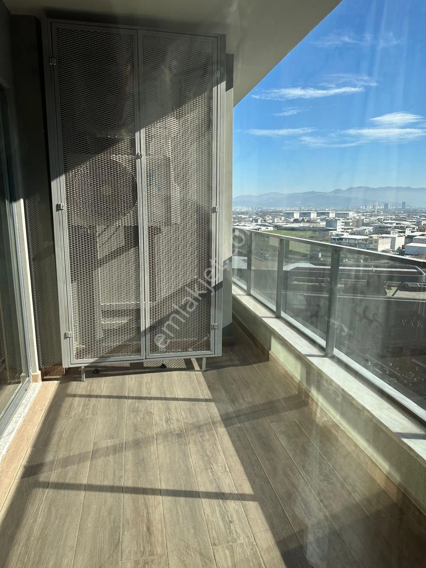 Bursa Downtown'da Havuz Manzaralı, Full Eşyalı 2+1 Kiralık Daire - Görsel 11