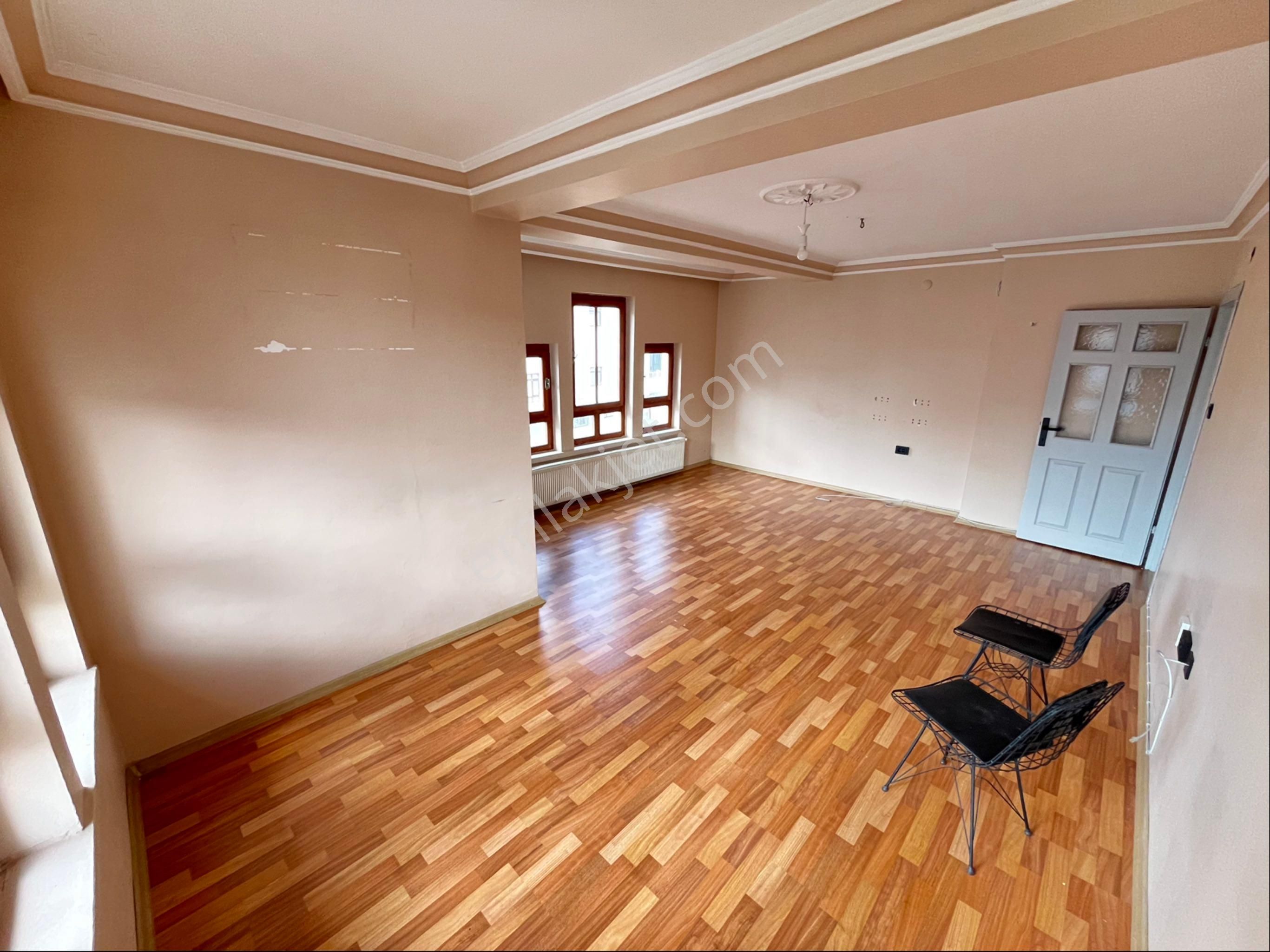 Tekin Emlaktan Bağımsız Salon Yapılı Katta Satılık Fırsat - Görsel 8