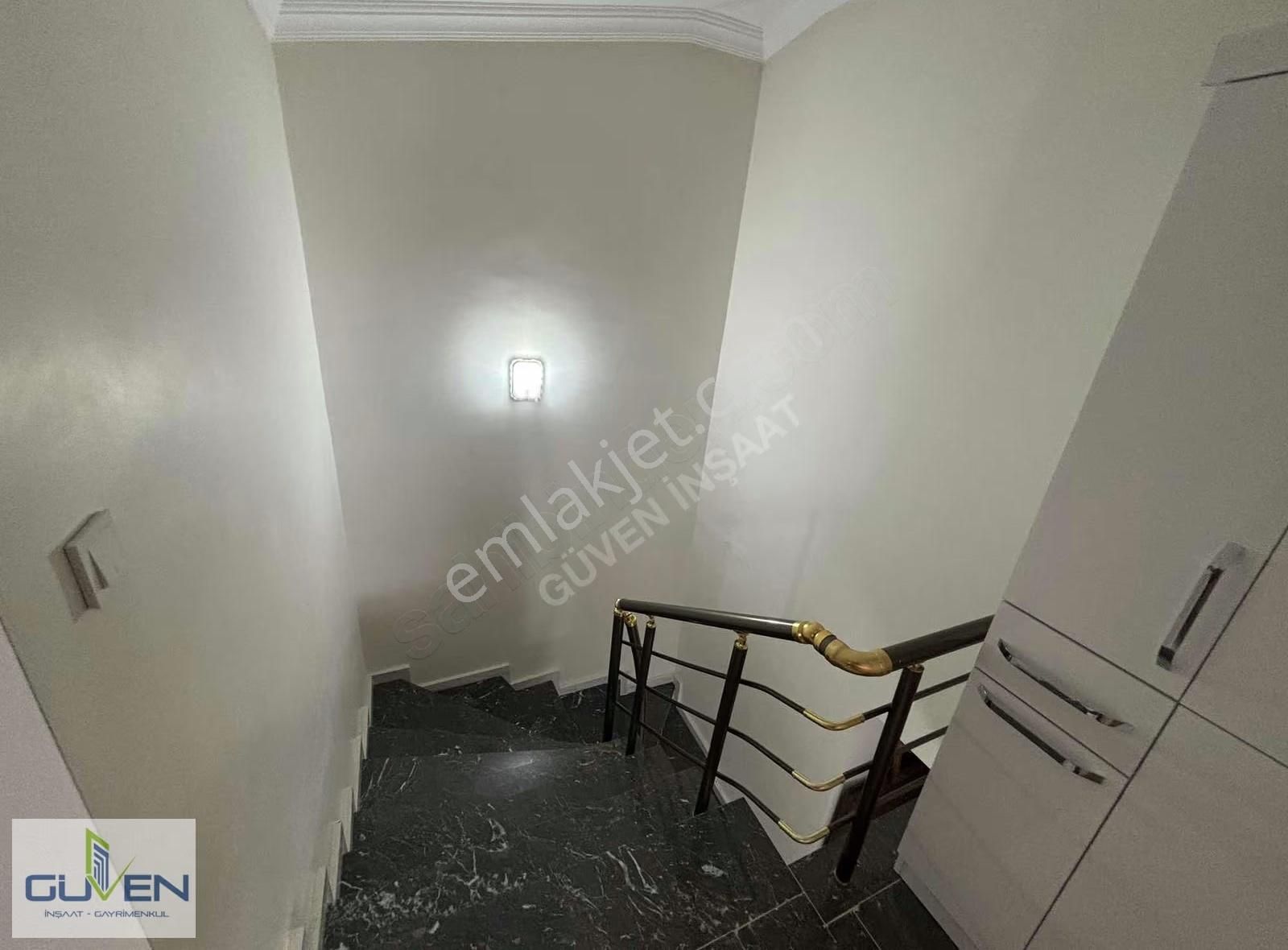 Güven'den Fullll Eşyalı 220m2 Geniş Teraslı Satılık 5+1 Dubleks - Görsel 2