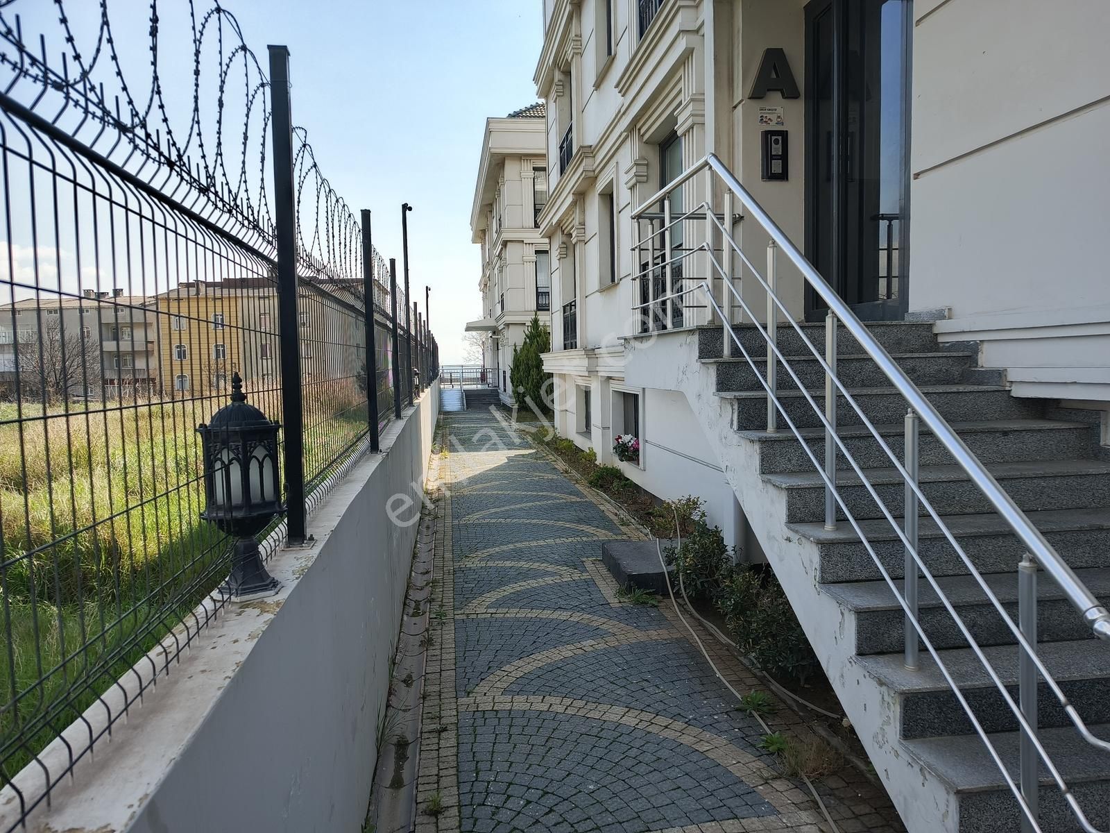 Mimarsinan Koleji Yanı Butik Site İçinde Teraslı Deniz Manzaralı - Görsel 15