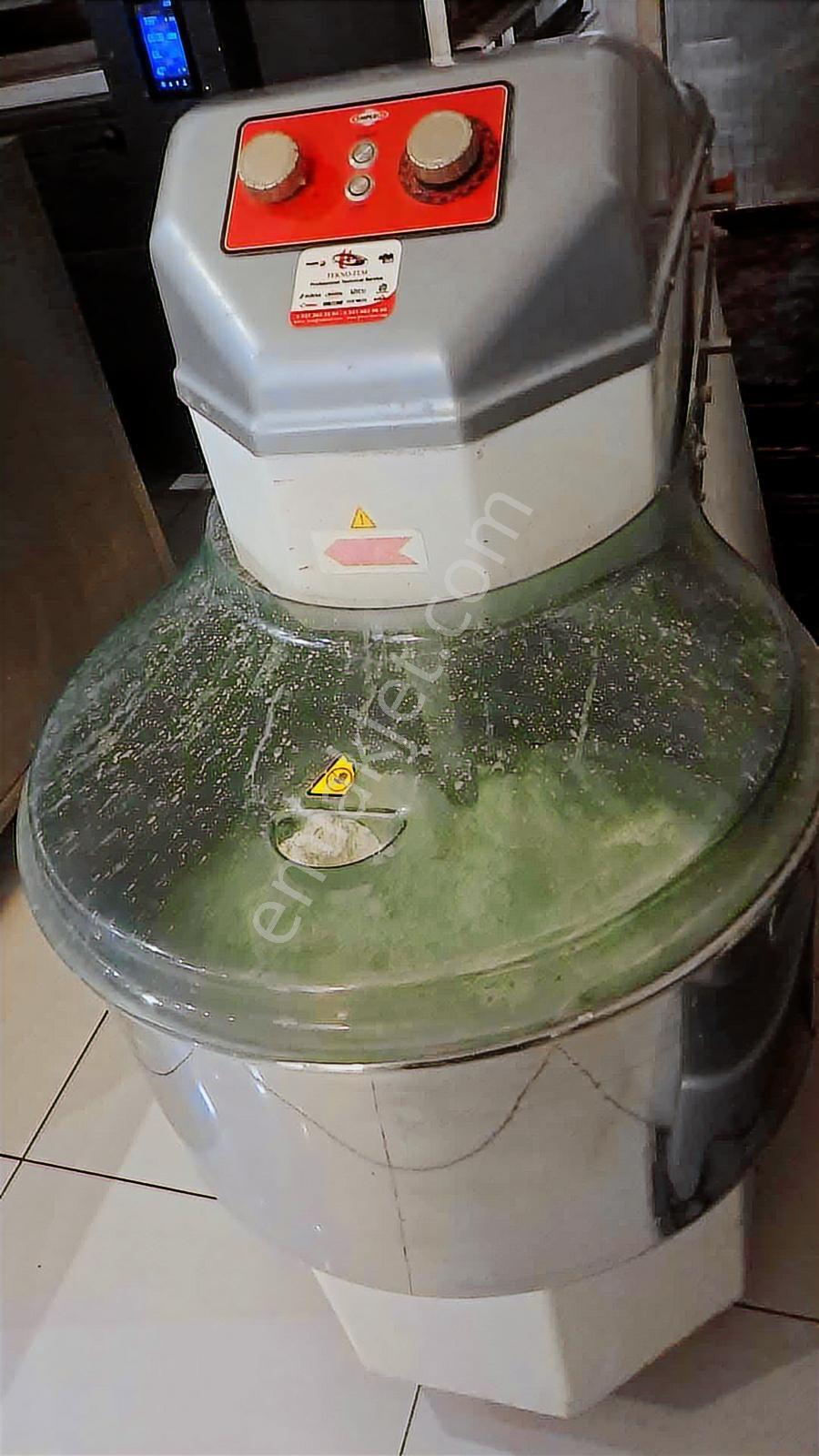 Balat'ta Devren Kiralık Fırın Kafe - Görsel 23