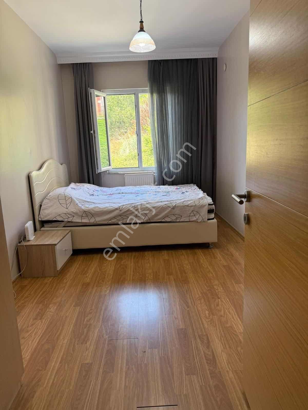 Sarıyer Zekeriyaköy Medyakent Sitesinde Satılık Manzaralı 3+1 - Görsel 20