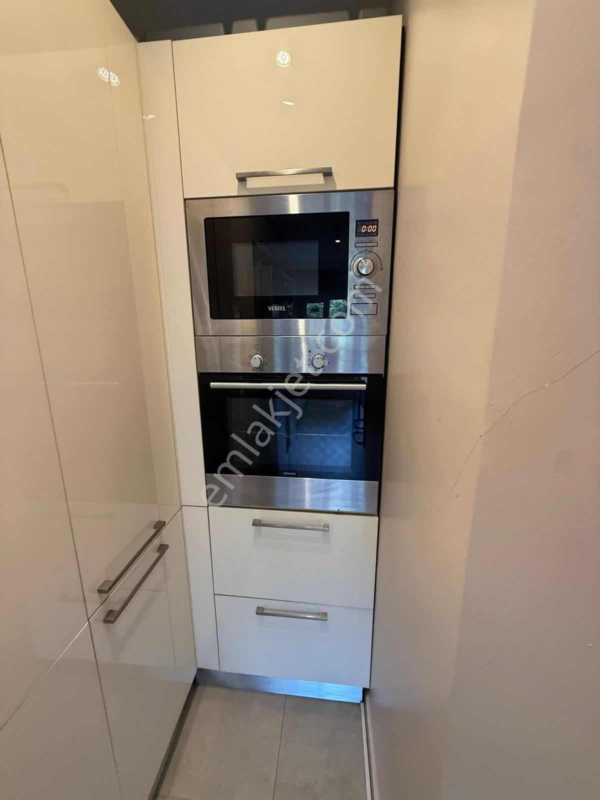 Sarıyer Zekeriyaköy Medyakent Sitesinde Satılık Manzaralı 3+1 - Görsel 25