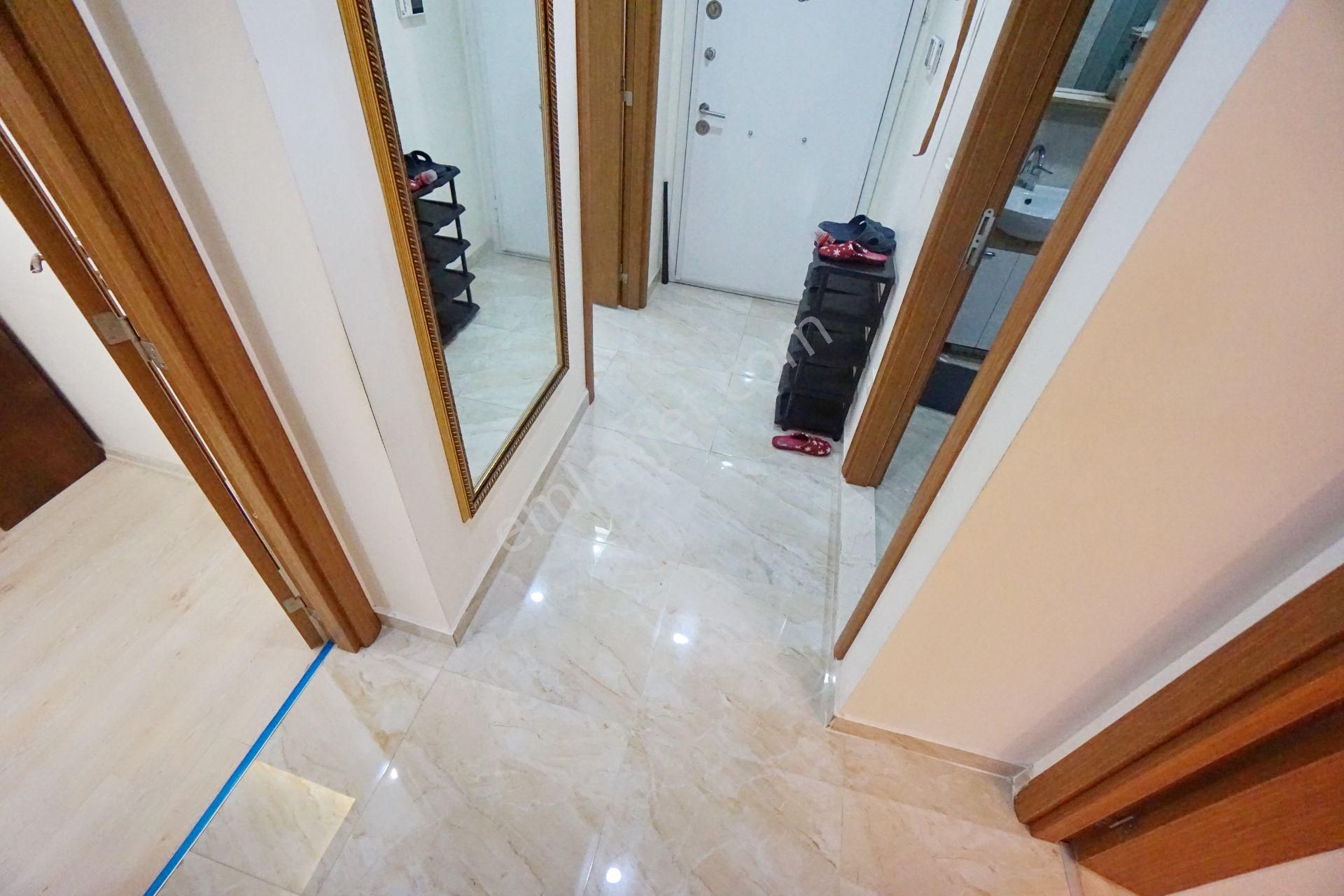 Meral R1855 Yeni 5 Yaş Asansörlü Sığınaklı Lüks Bahçe Kat 2+1 Boş - Görsel 19