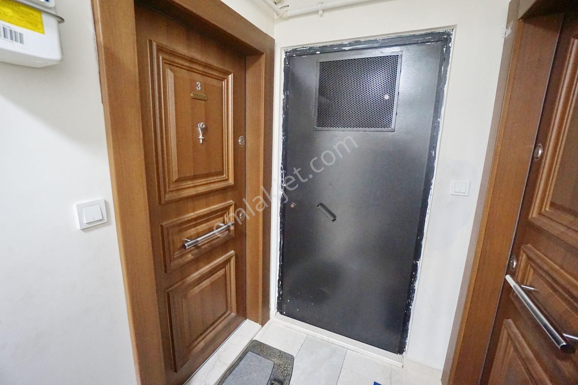 Meral R1855 Yeni 5 Yaş Asansörlü Sığınaklı Lüks Bahçe Kat 2+1 Boş - Görsel 24