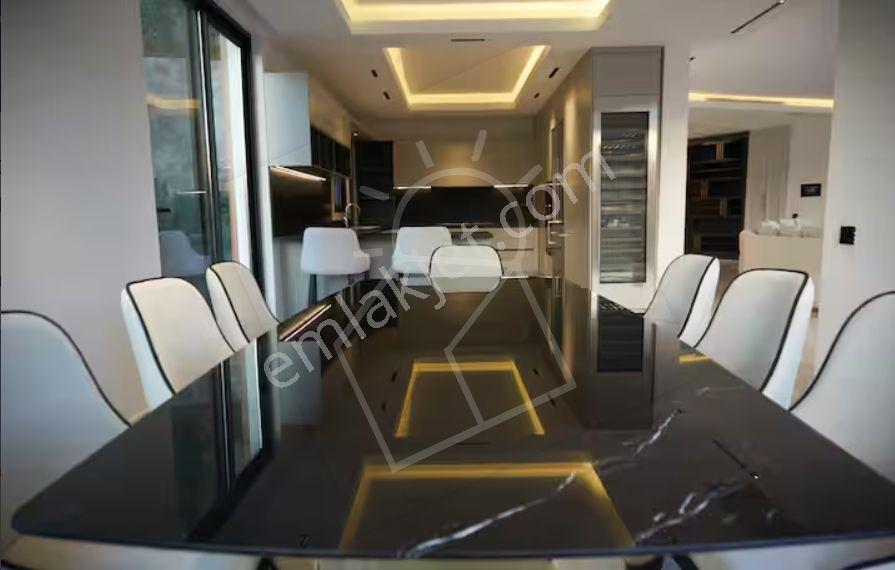 Müstakil Havuzlu Ultra Lüx Villa 5+2 Türk Hamam, Helikopter Pisti, Golf Sahası - Görsel 17