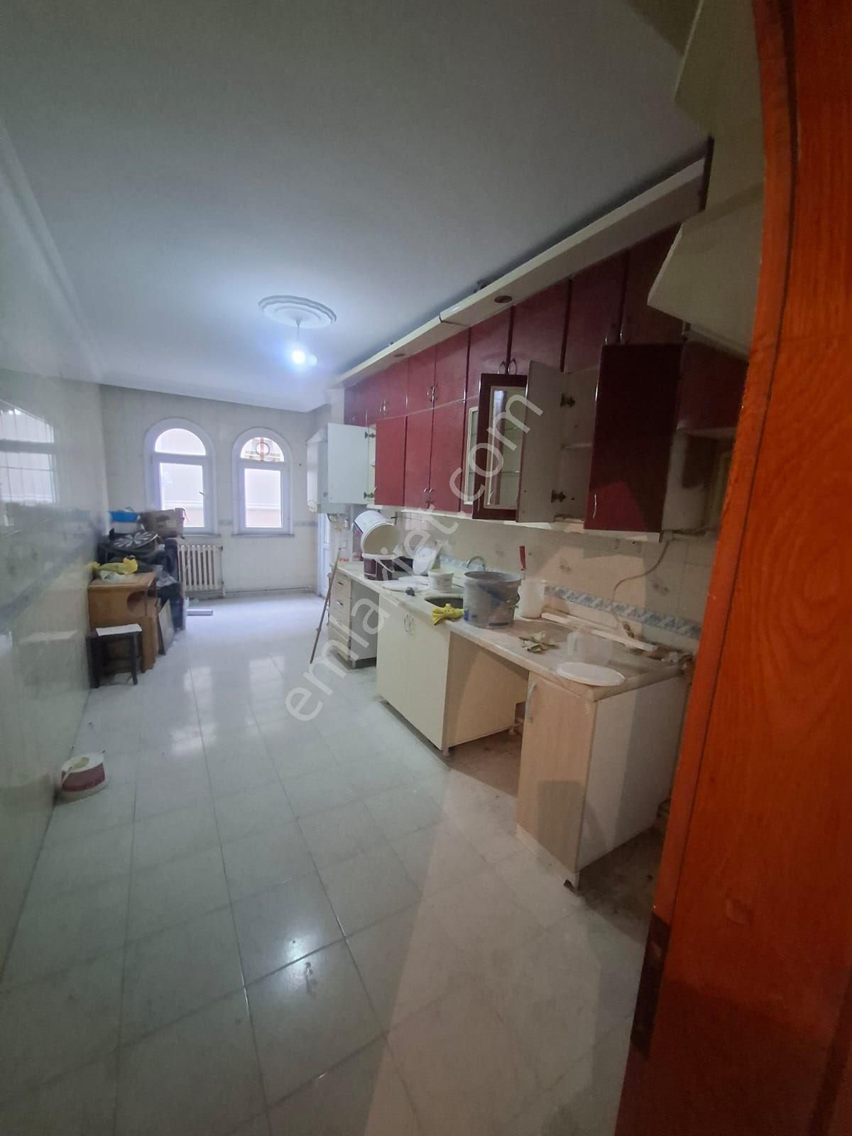 Delta’dan 5+2 Saplam Bina 270m2 Merkezde Kiralık Dublex Daire - Görsel 5