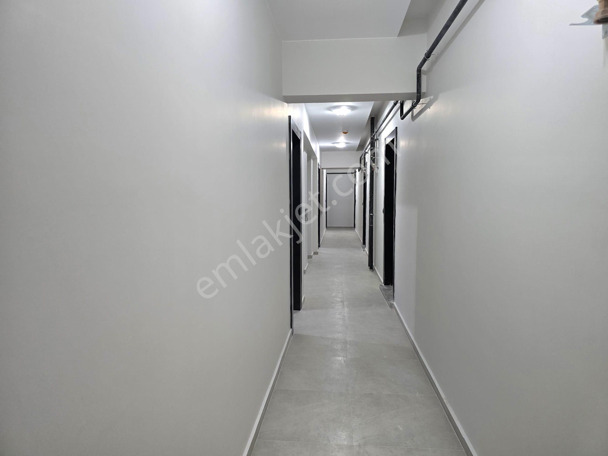 Halil Avcı Güvencesiyle Havuzlu Güvenlikli Sosyal Aktiviteli Sıfır 1+1 - Görsel 8