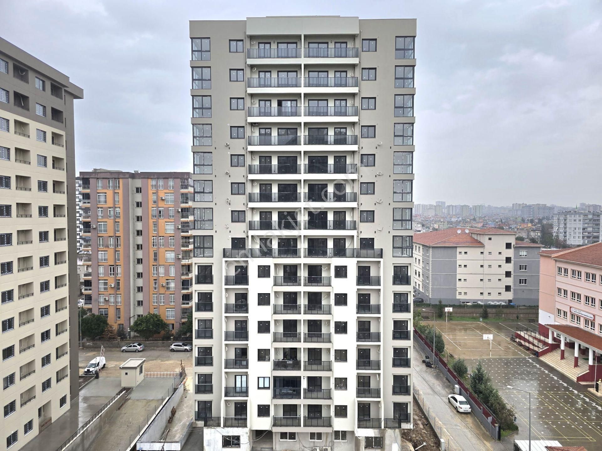 Halil Avcı Güvencesiyle Havuzlu Güvenlikli Sosyal Aktiviteli Sıfır 1+1