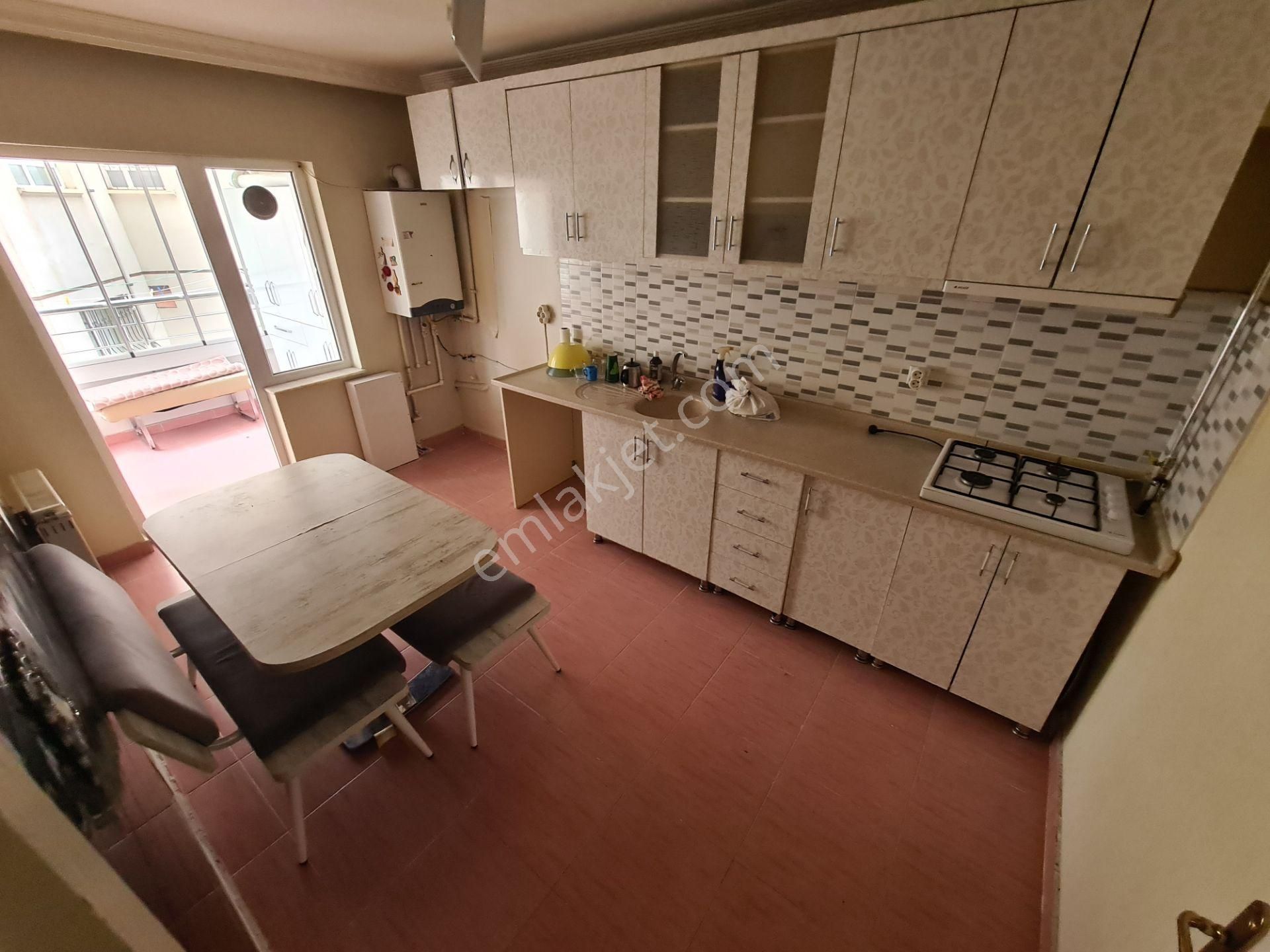 Karakol Yakını 2.kat Konumunda Asansörlü Kiralık 3+1 Daire - Görsel 6