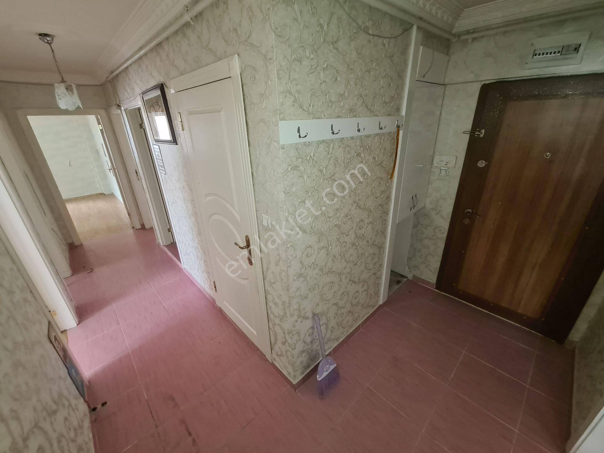 Karakol Yakını 2.kat Konumunda Asansörlü Kiralık 3+1 Daire - Görsel 28