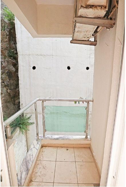 Simge'den 10 Yaşında Asansörlü Kapalı Otoparklı Arakat Daire - Görsel 10