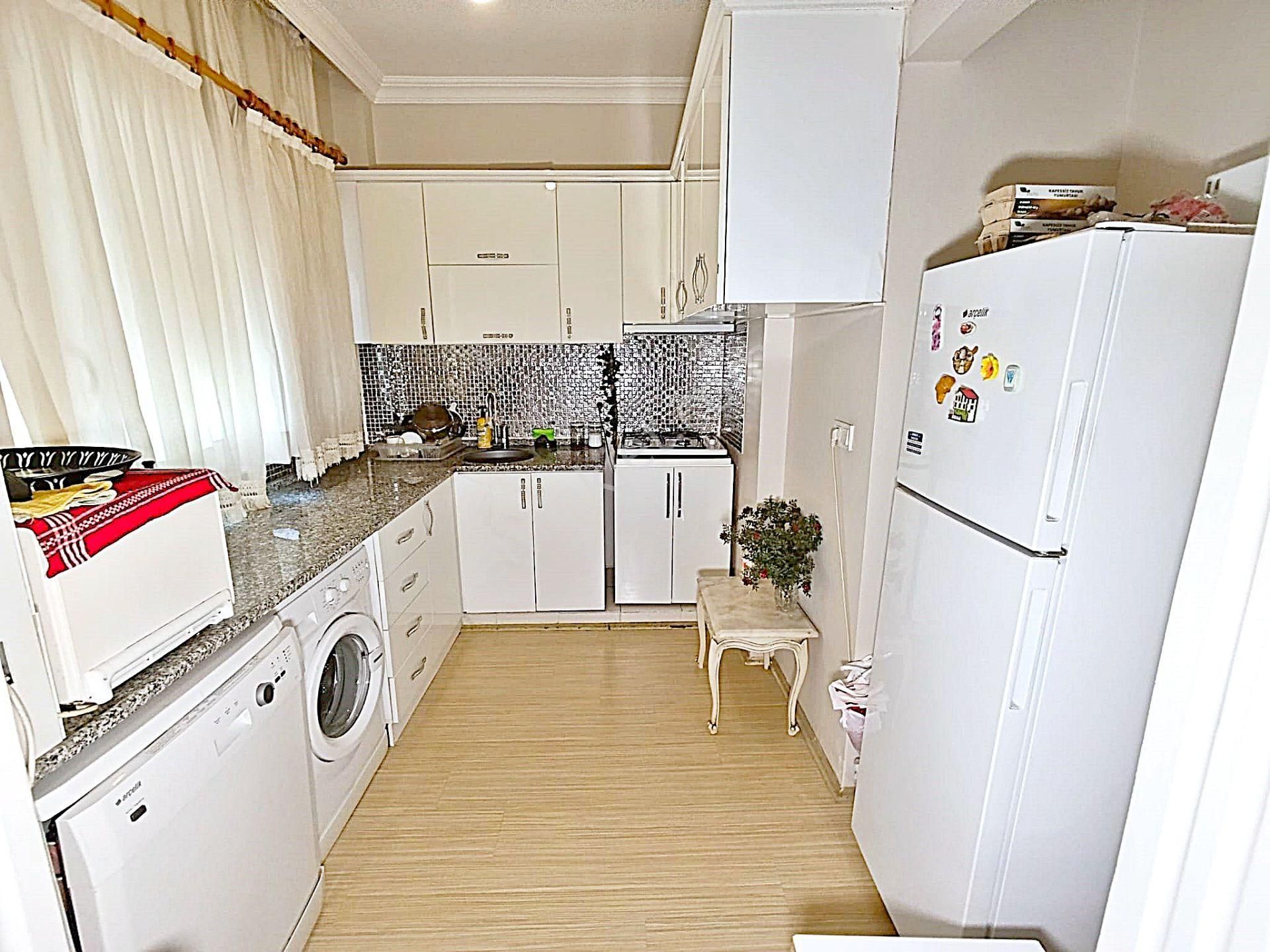 Simge'den Mithatpaşa Caddesi Paraleli Full Yapılı Satılık - Görsel 4