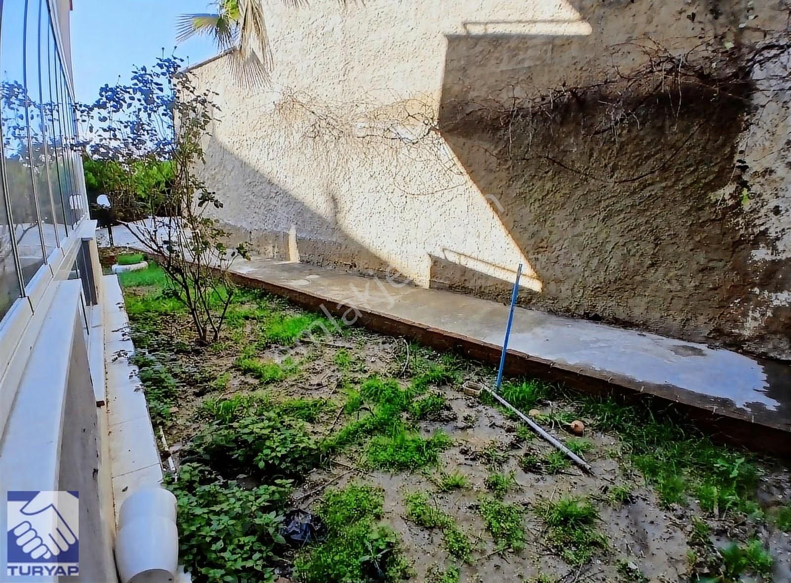 Kuşadası Ege Mahallesinde Satılık Geniş 3+1 Daire - Görsel 5