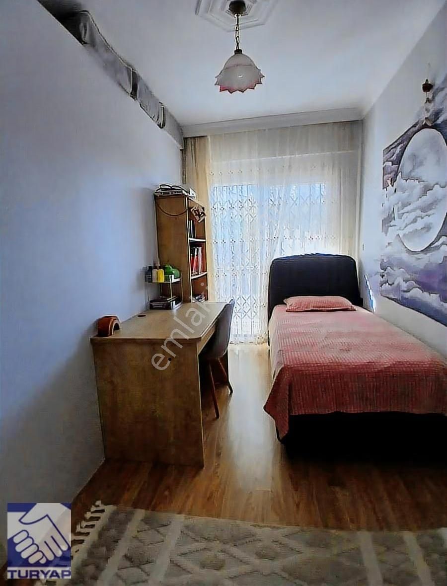 Kuşadası Ege Mahallesinde Satılık Geniş 3+1 Daire - Görsel 19