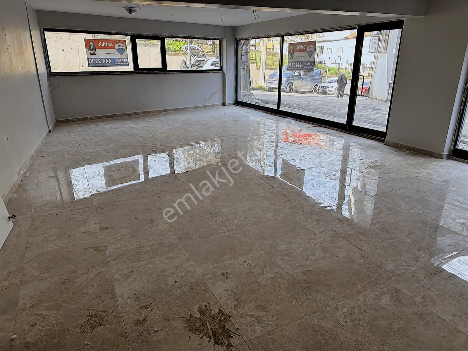 Remax Advantage- Balat'ta Fırsat Dükkan ! Uygun Kira Avantajıyla - Görsel 9