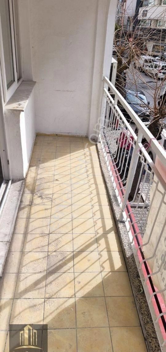 Alsancak Kahramanlar'da Asansörlü 3+1 Kiralık Daire - Görsel 4