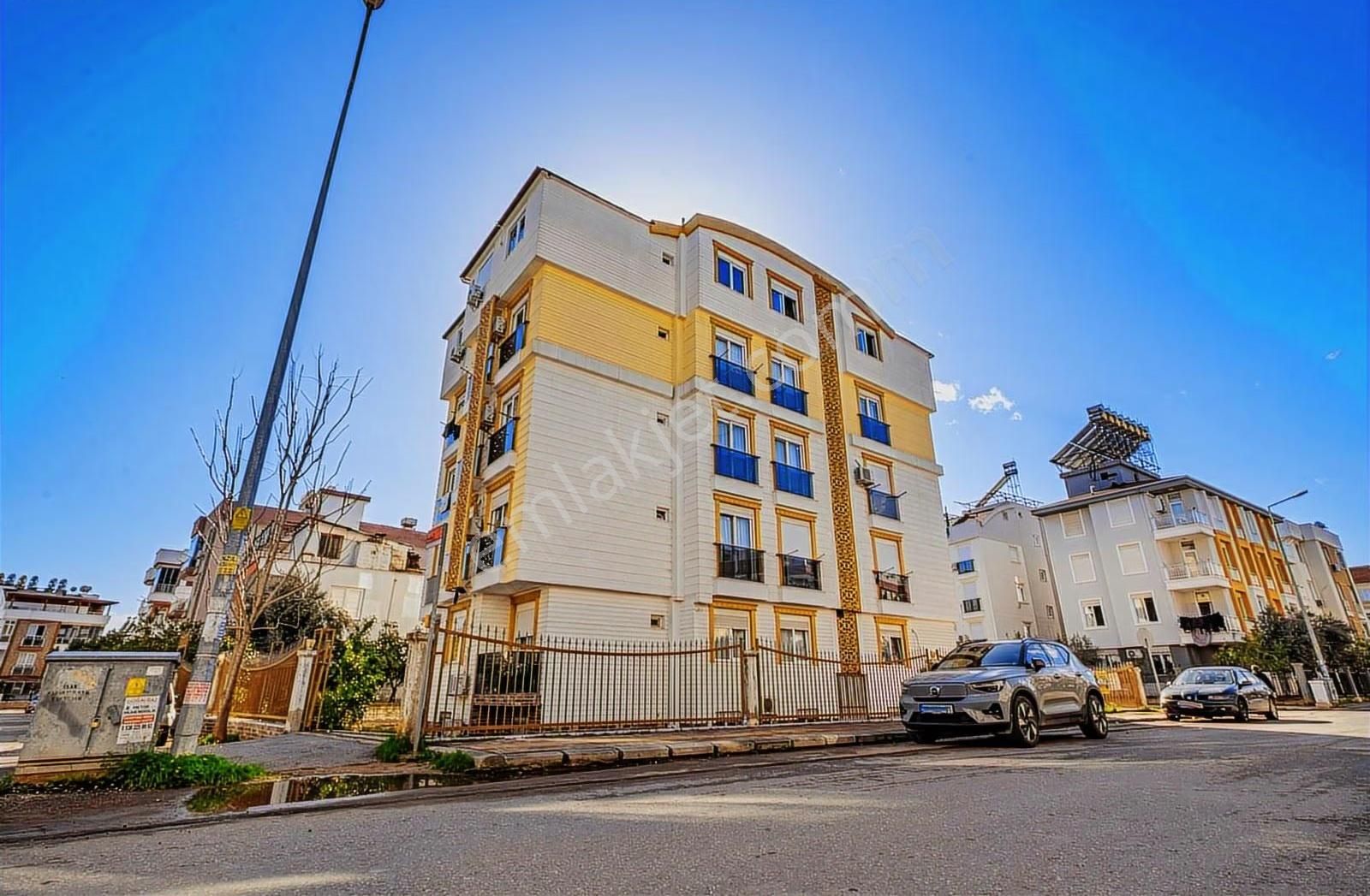 4+0 Yatırımlık Fırsat! Yenidoğanda Değer Artışı Yüksek Konum!