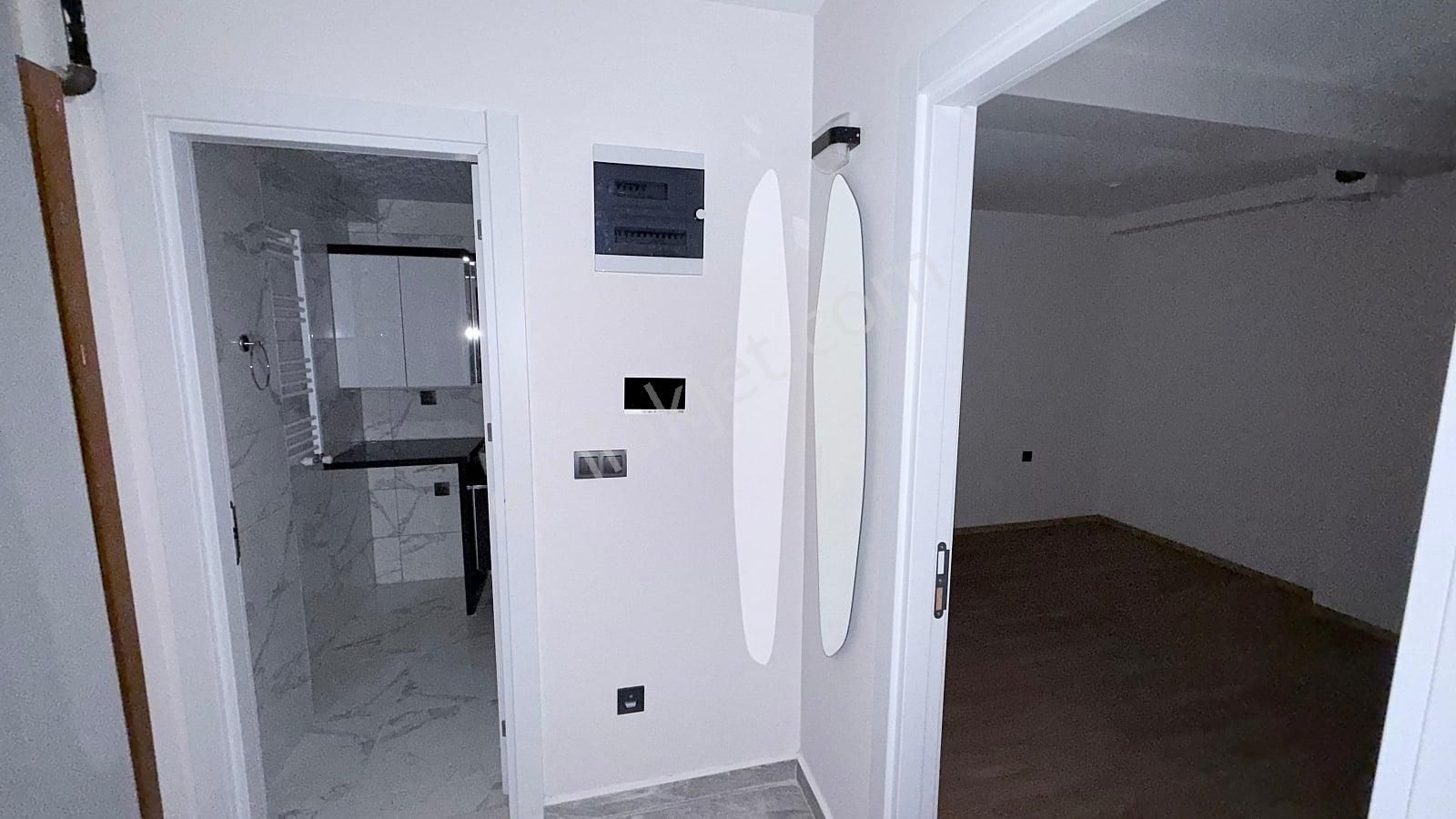 Karşıyaka'da Metroya Yakın Otoparklı Binada Sıfır Daire | Tekce - Görsel 16