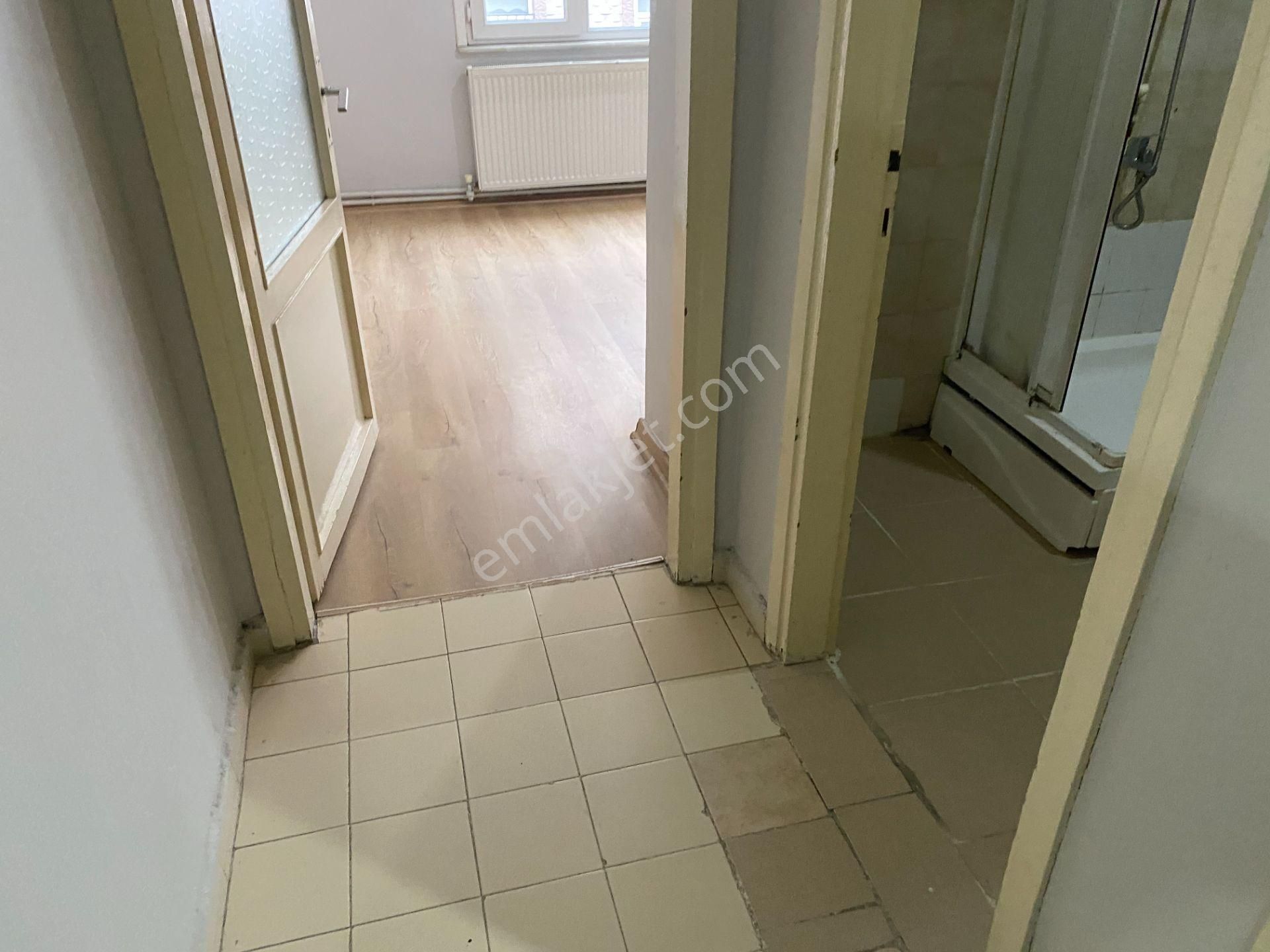 Destan-079-haseki Hastane Yakını 2-oda 1-salon Kombili 80m2 2.son Katta - Görsel 32