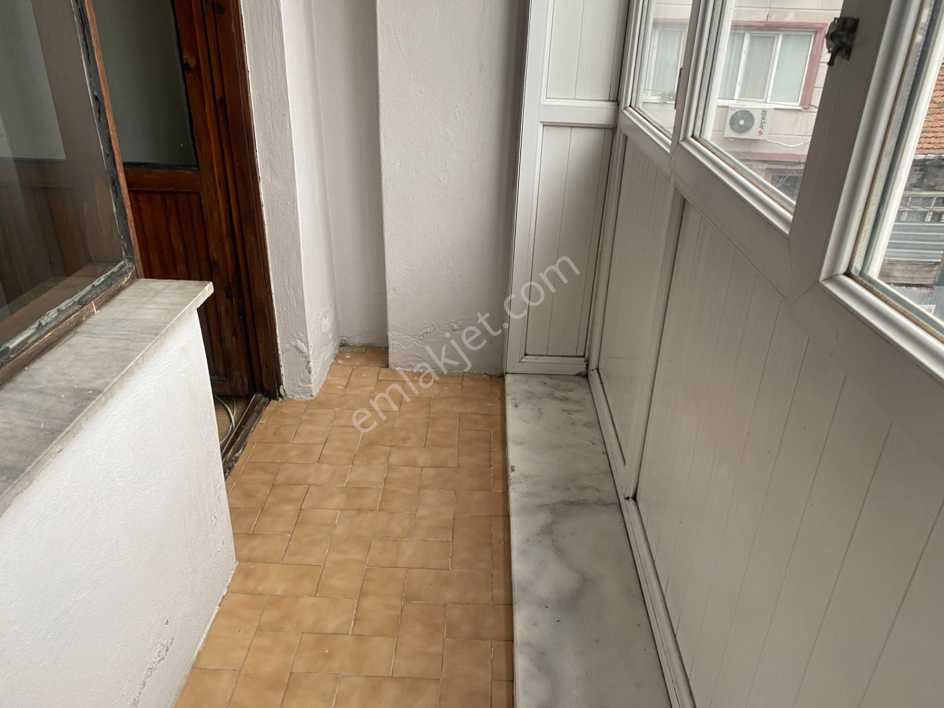 Destan-079-haseki Hastane Yakını 2-oda 1-salon Kombili 80m2 2.son Katta - Görsel 5