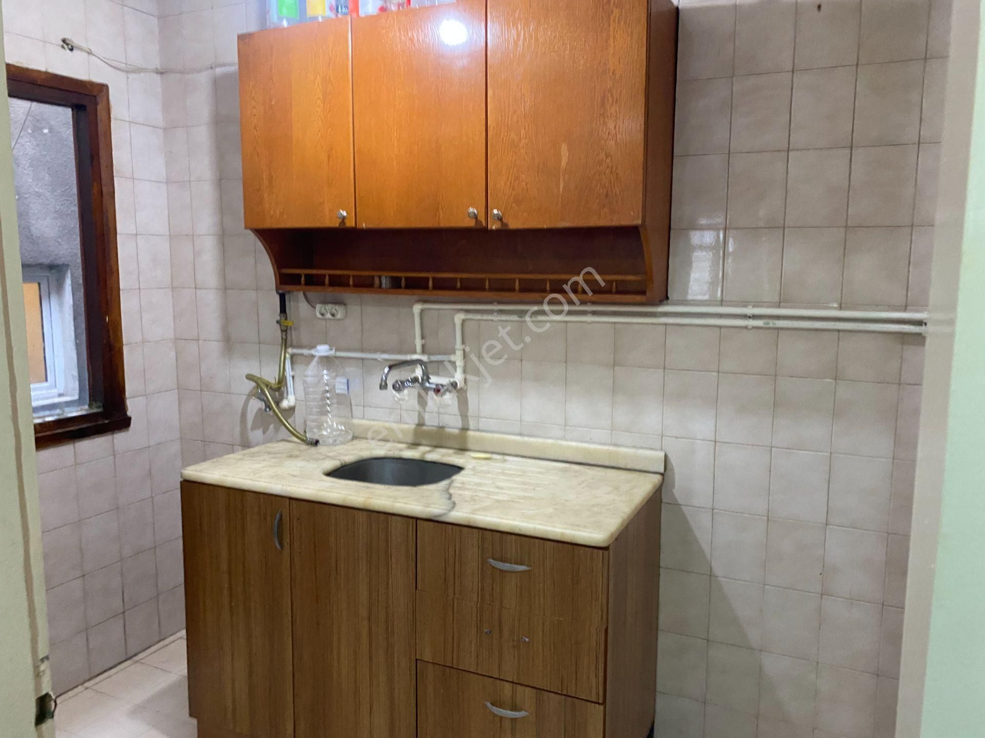 Destan-079-haseki Hastane Yakını 2-oda 1-salon Kombili 80m2 2.son Katta - Görsel 4