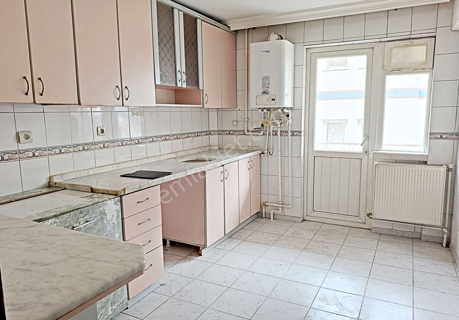 Keçiören Uyanış’da 140 M2 Geniş 3+1 Satılık Daire