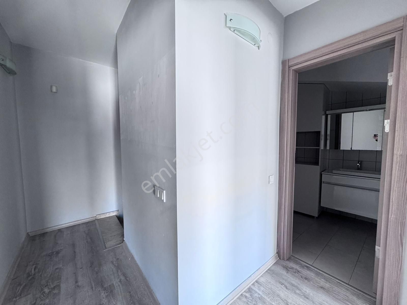 Marmaris Merkez'de Eşyasız Kiralık Daire - Görsel 7