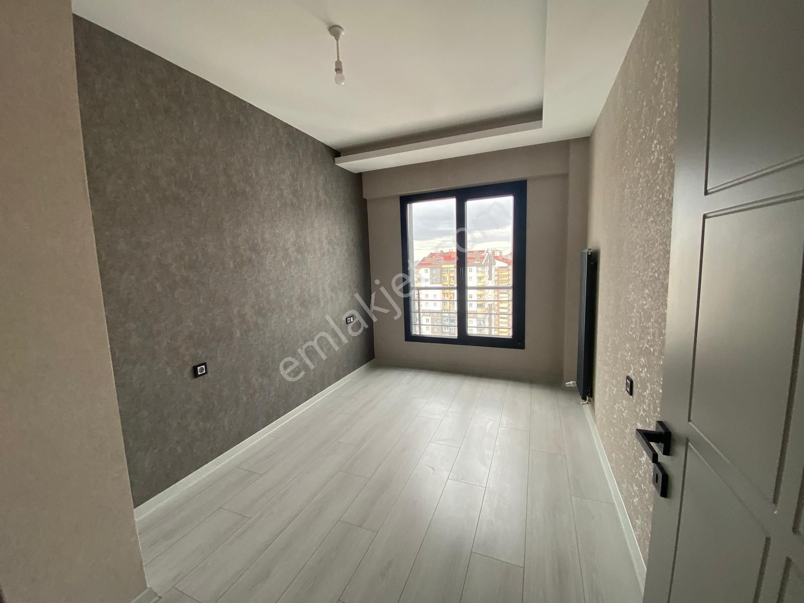 Talas Mevlana Mahallesi Papatya Caddesinde Kiralık 4+1 Daire - Görsel 12