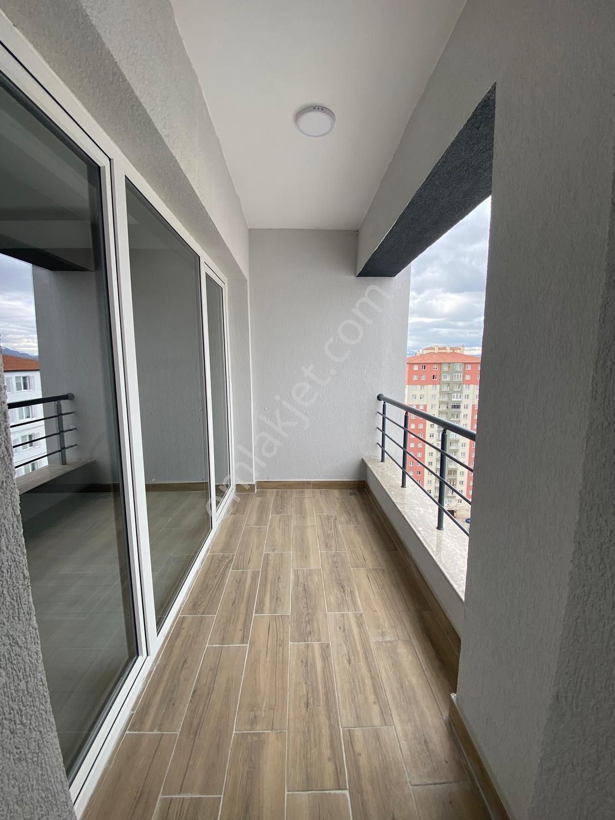 Talas Mevlana Mahallesi Papatya Caddesinde Kiralık 4+1 Daire - Görsel 20