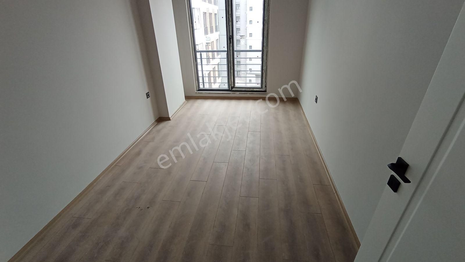 Yunus Çelebi Den Gökdelenler Bölgesinde Site İçi Satılık 4+1 - Görsel 8