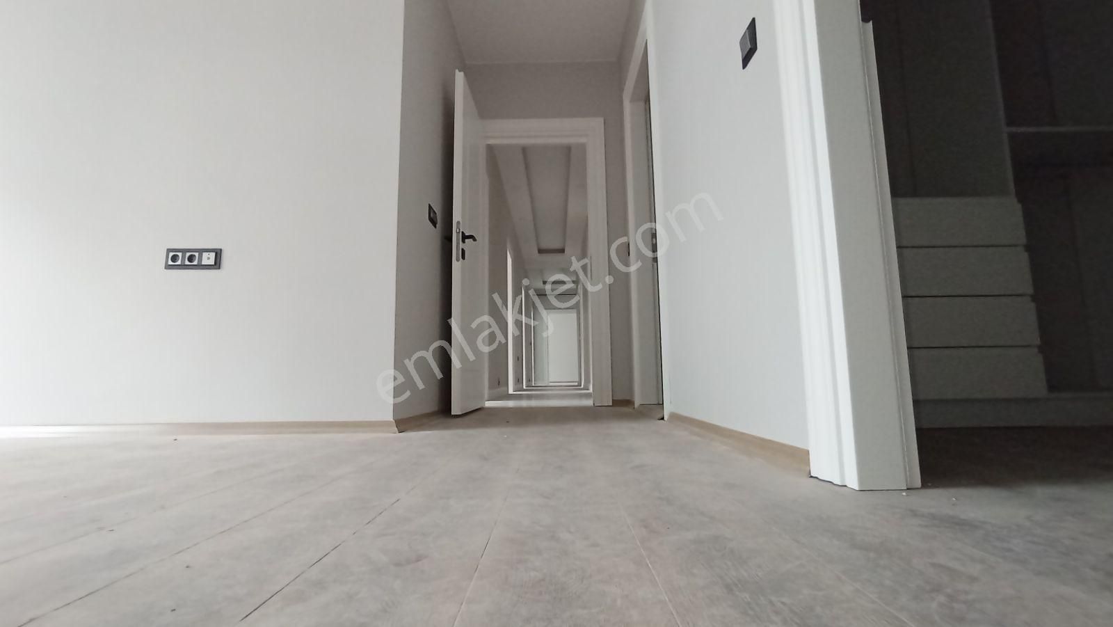 Yunus Çelebi Den Gökdelenler Bölgesinde Site İçi Satılık 4+1 - Görsel 4