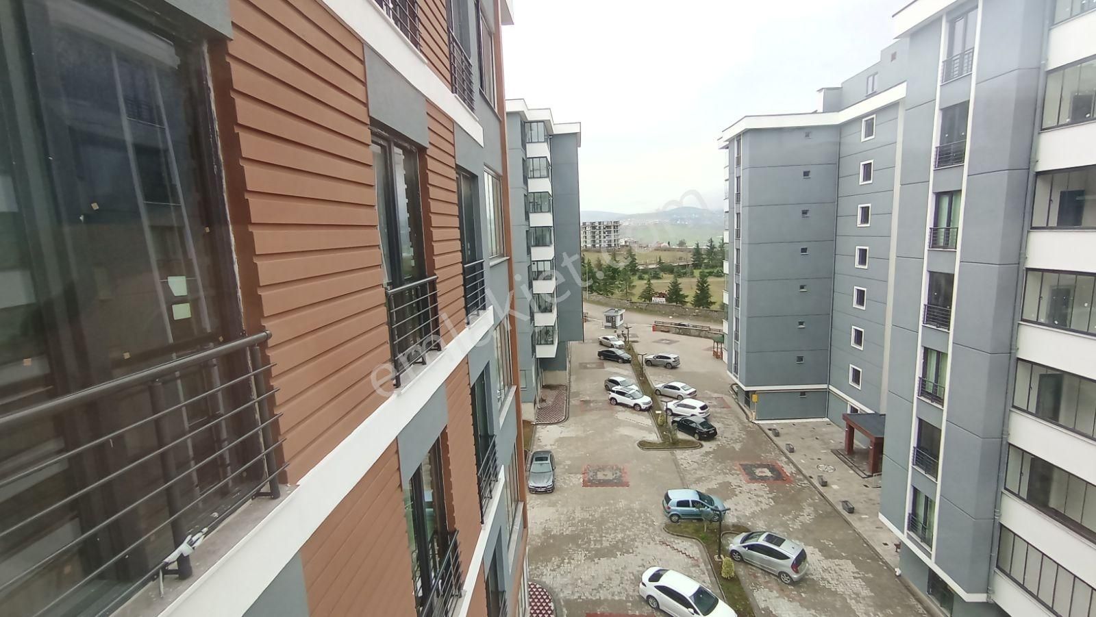 Yunus Çelebi Den Gökdelenler Bölgesinde Site İçi Satılık 4+1 - Görsel 25